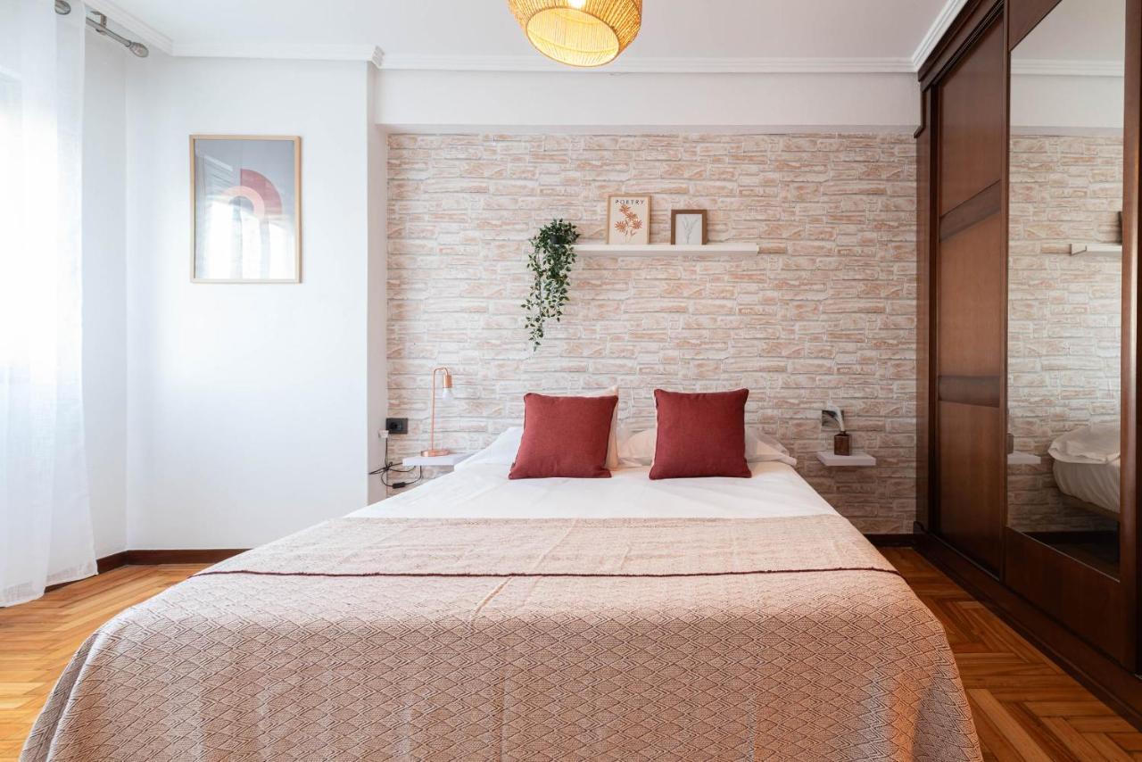 Appartamento Amplia Vivienda Con Garaje Vigo Esterno foto