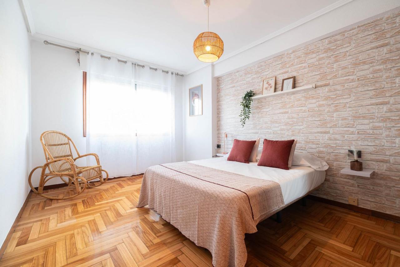 Appartamento Amplia Vivienda Con Garaje Vigo Esterno foto