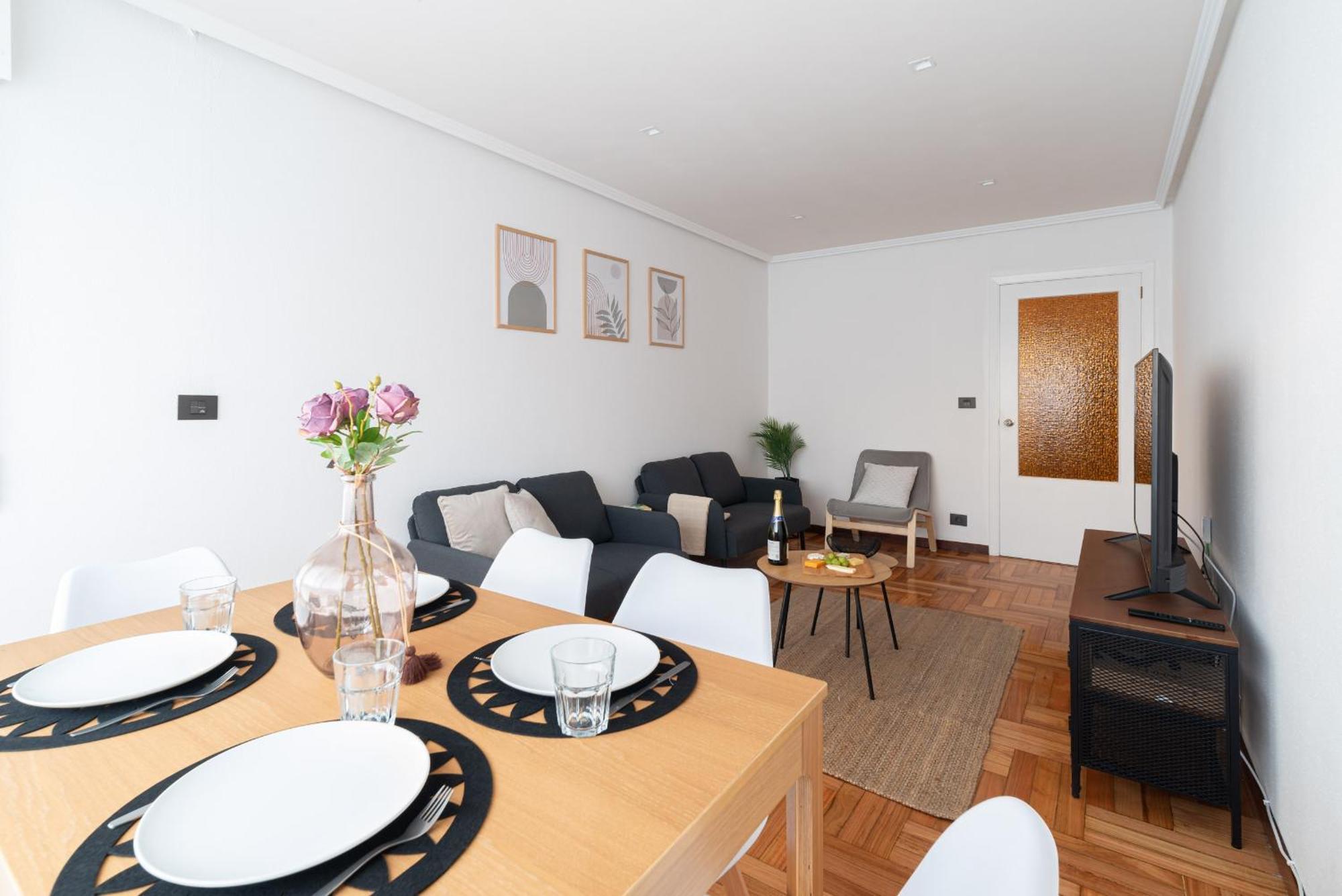 Appartamento Amplia Vivienda Con Garaje Vigo Esterno foto