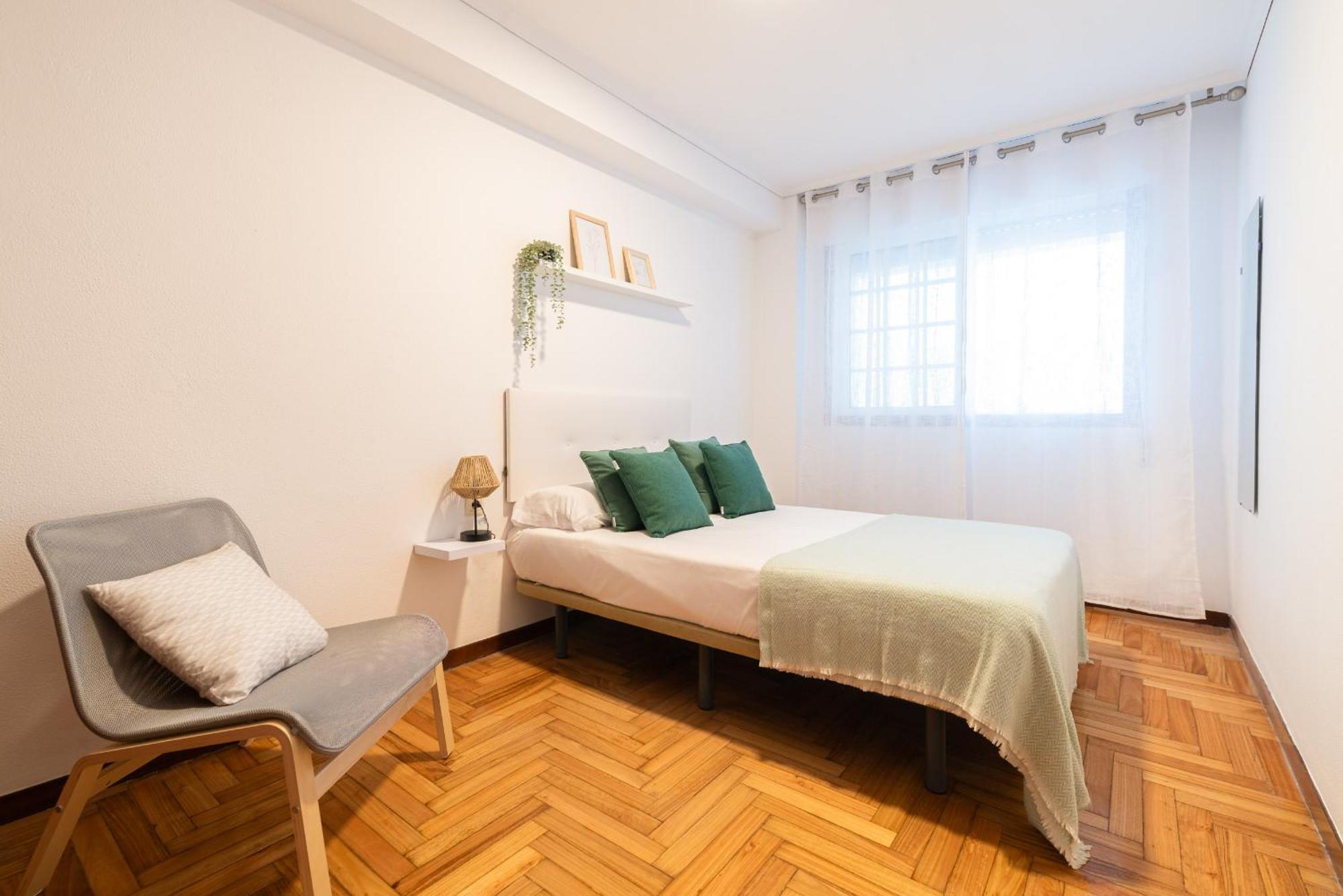 Appartamento Amplia Vivienda Con Garaje Vigo Esterno foto